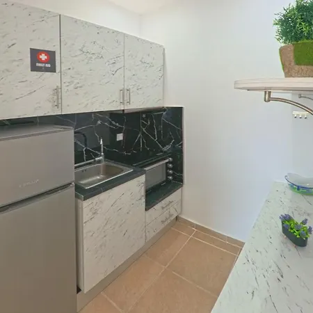 Elysian Luxury N1 فلوغيتا